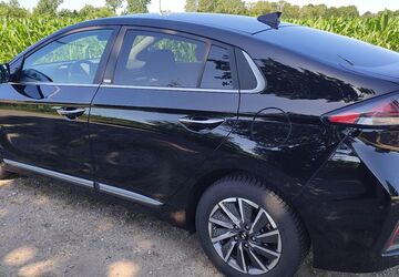 Hyundai IONIQ 26.000 km 18.390 &euro; Schülp 24589