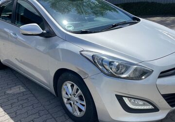 Hyundai i30 219.000 km 2.999 &euro; Kiel 24113