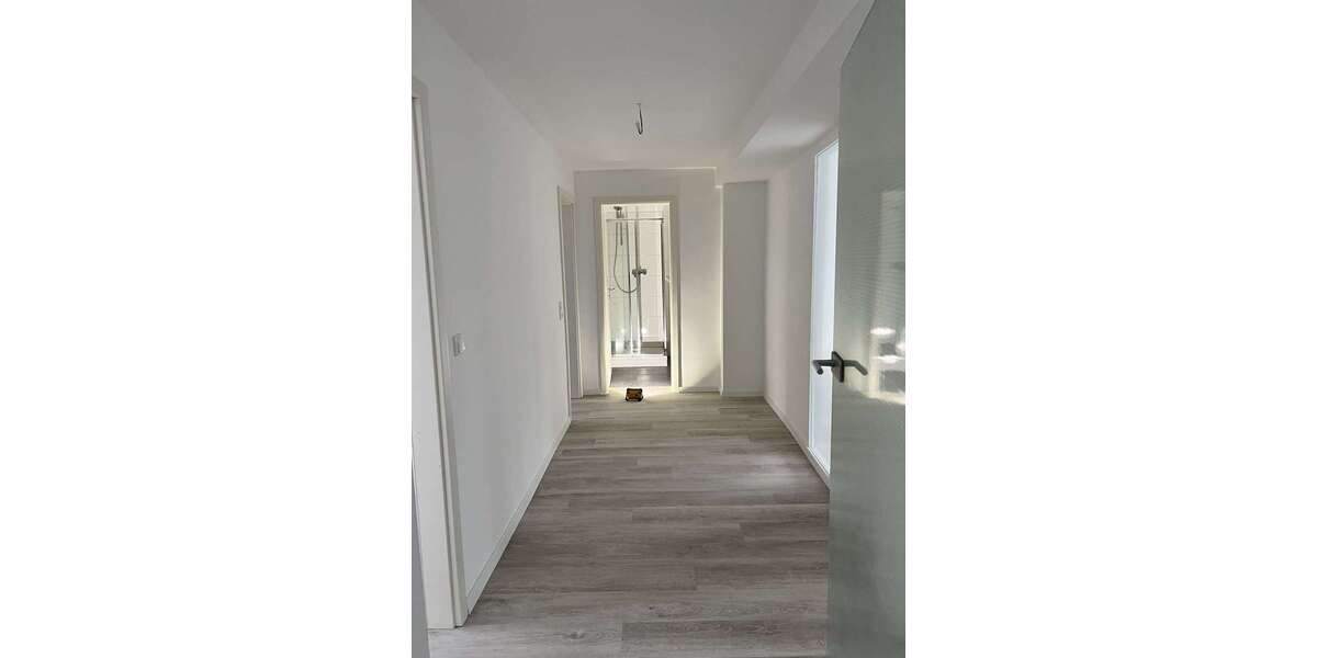 Etagenwohnung Neumünster Innenstadt - 3 Zimmer, 105 m&sup2;, 950&euro; | Angebot:27518391