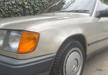 Mercedes-Benz 200 227.100 km 6.000 &euro; Kiel 24111