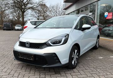Honda Jazz 16.024 km 23.990 &euro; Bornhoeved 24619