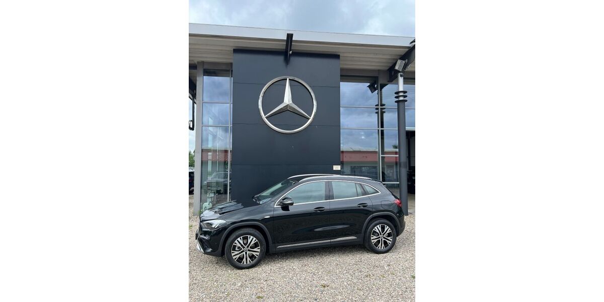 Mercedes-Benz GLA 250 12.800 km 39.650 &euro; Lütjenburg 24321