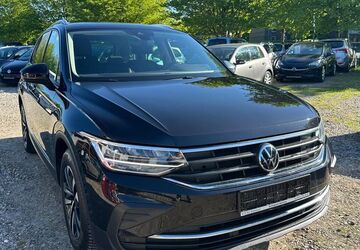 VW Tiguan 155.000 km 18.999 &euro; Kiel 24145