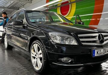 Mercedes-Benz 220 326.771 km 3.800 &euro; Kiel 24111