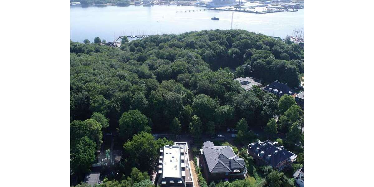 Etagenwohnung Kiel Blücherplatz - 4 Zimmer, 124 m&sup2;, 3.061&euro; | Angebot:23324171