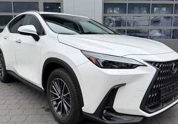 Lexus NX 450h 15.340 km 47.490 &euro; Kiel 24109