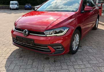 VW Polo 33.900 km 18.490 &euro; Bornhoeved 24619