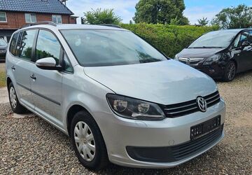 VW Touran 472.000 km 3.000 &euro; Kiel-Elmschenhagen 24146