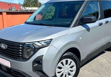 Ford Tourneo Courier 15.700 km 24.690 &euro; Neumünster 24536