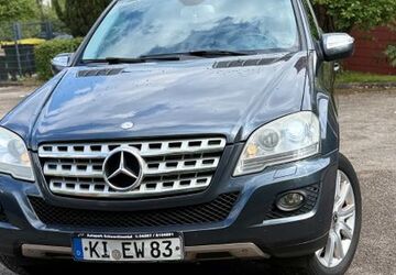 Mercedes-Benz ML 350 326.500 km 8.400 &euro; Kiel 24113