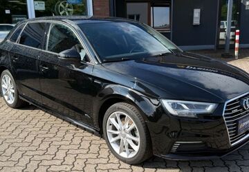 Audi A3 127.000 km 14.990 &euro; Neumünster 24536