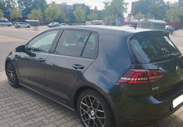 VW Golf 222.500 km 8.500 &euro; Kiel 24105