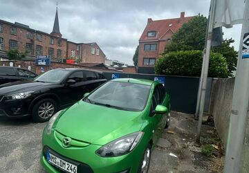 Mazda 2 140.000 km 3.600 &euro; Neumünster 24534
