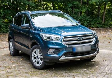 Ford Kuga 54.000 km 13.700 &euro; Kiel 24103