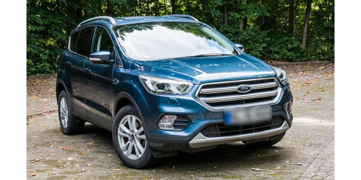 Ford Kuga 54.000 km 13.700 &euro; Kiel 24103