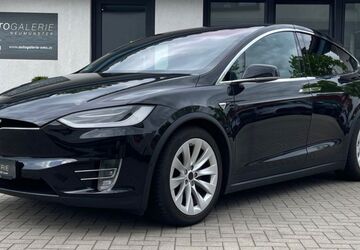 Tesla Model X 173.682 km 34.980 &euro; Neumünster 24536