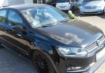 VW Polo 95.000 km 9.350 &euro; Neumünster 24539