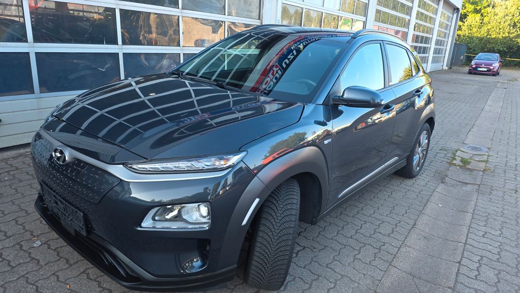 Hyundai KONA Elektro 41.968 km 10.999 &euro; Neumünster 24539