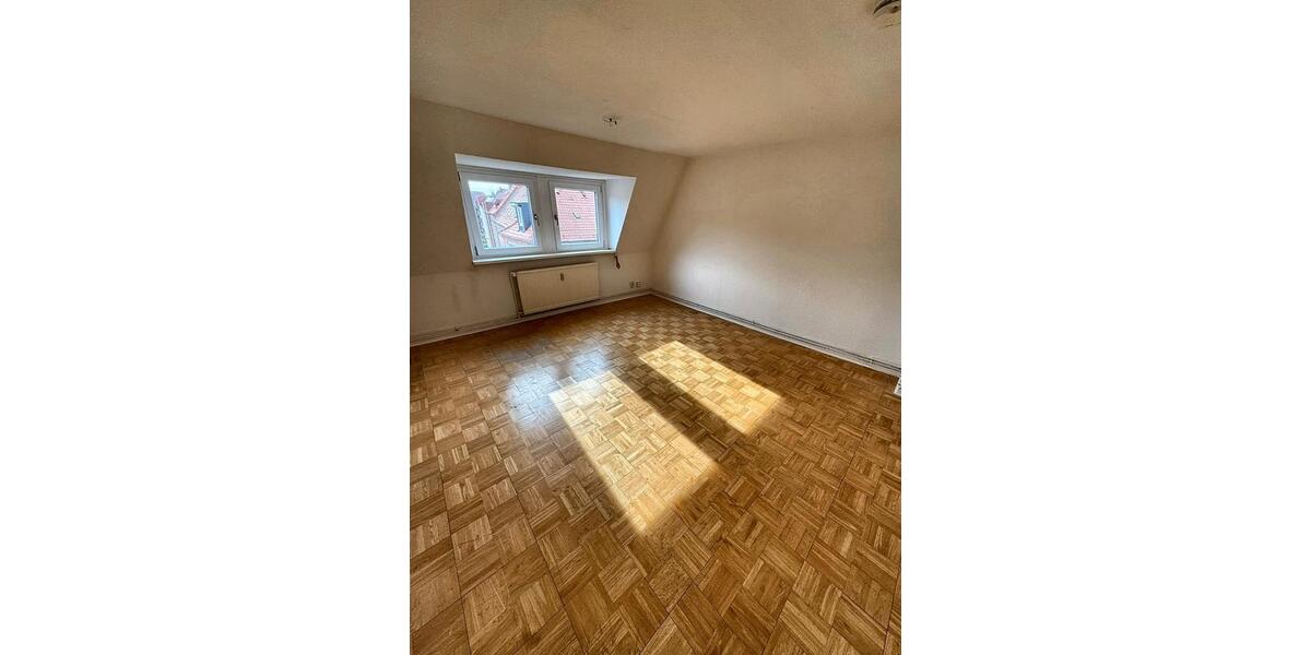 Dachgeschoßwohnung Kiel Gaarden-Ost - 2 Zimmer, 40 m&sup2;, 520&euro; | Angebot:27638226
