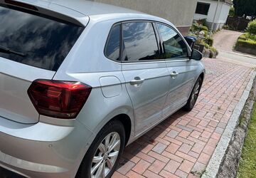 VW Polo 144.179 km 10.910 &euro; Kiel 24114