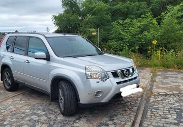 Nissan X-Trail 199.850 km 8.499 &euro; Kiel 24103
