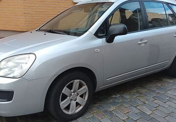 Kia Carens 177.000 km 899 &euro; Neumünster 24534